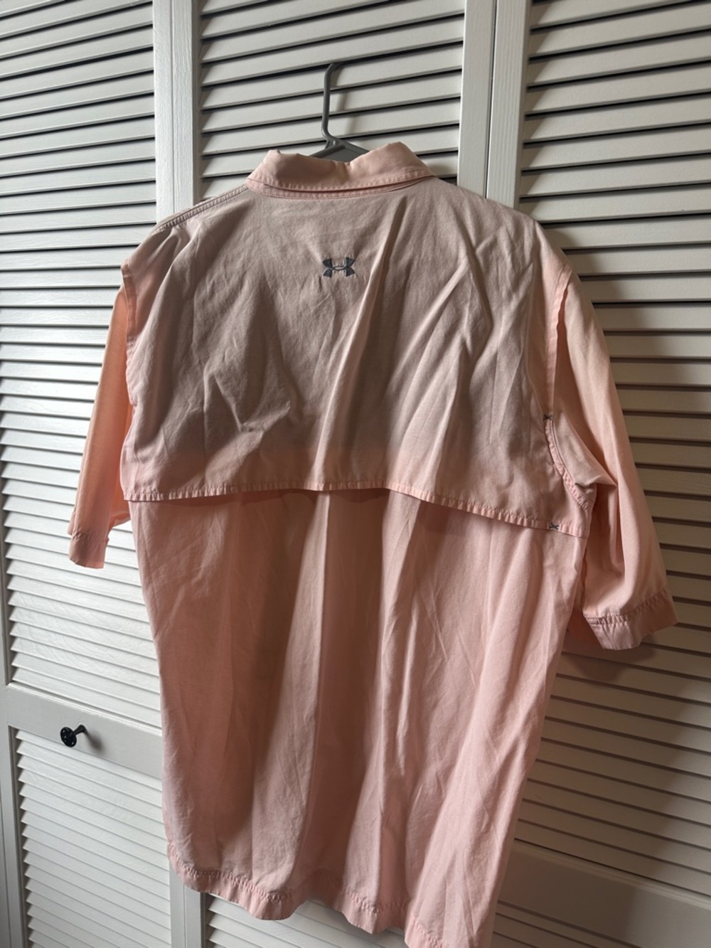 Under Armour Men’s Short-Sleeve Button-Up Shirt - Light Pink - Picture 4 of 5
